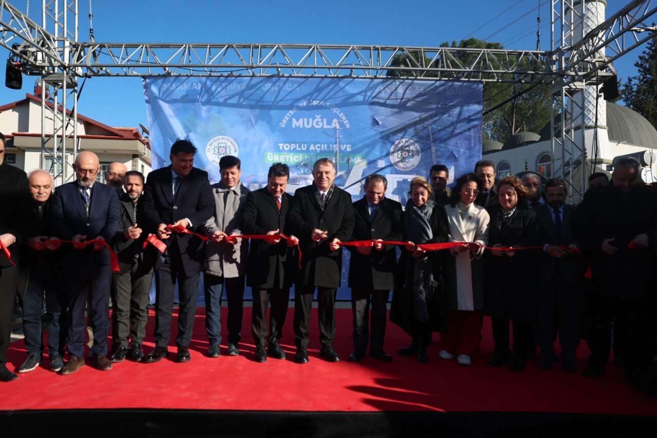 Büyükşehir’in Yatırımları Seydikemer’de Toplu Açılışla Hizmete Girdi 9